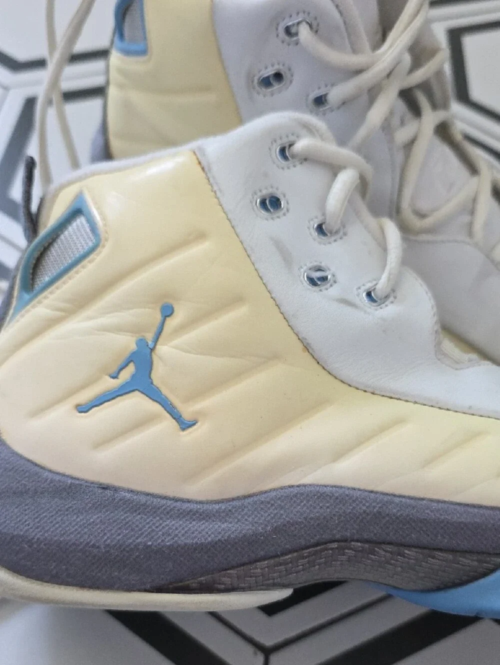 Nike Air Jordan ShowM 2006